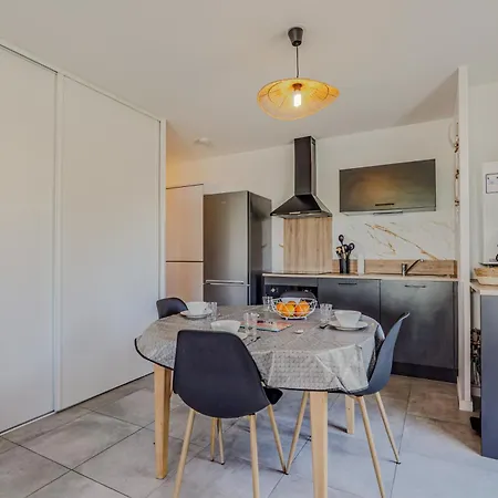 Apartmán T2 Ideal 2 Personnes-150 M De La